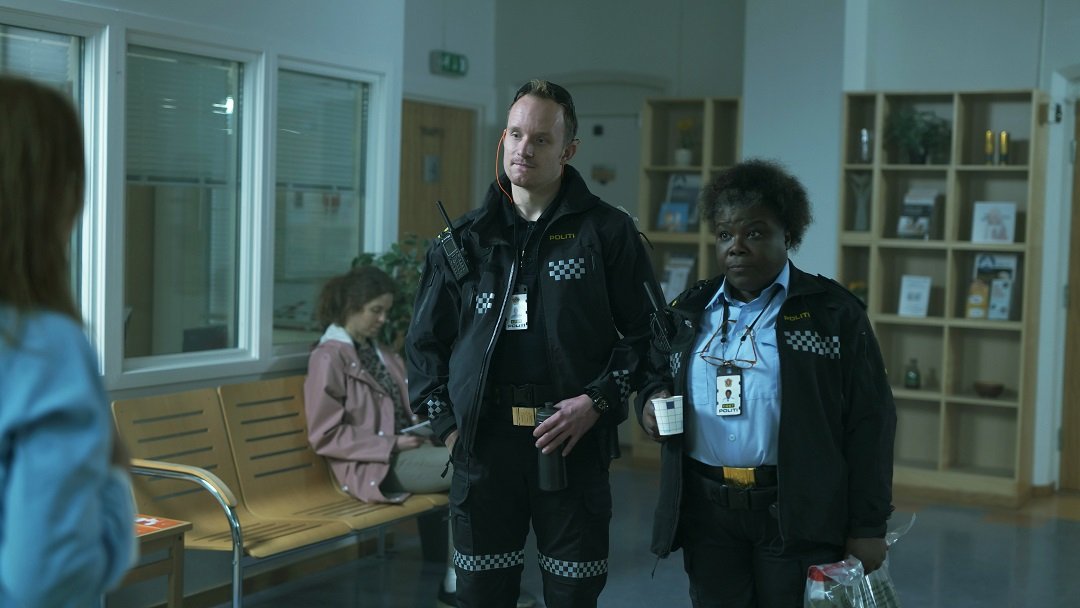 Az ember nem hiszi el, hogy ezt nézi – Post Mortem: A halottak nélküli város (Post Mortem: No One Dies in Skarnes, 2021 – Netflix) 1. évad kritika Post Mortem