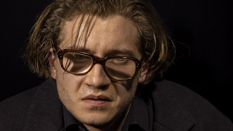 Kísértetek trafó színdarab Ibsen thumbnail