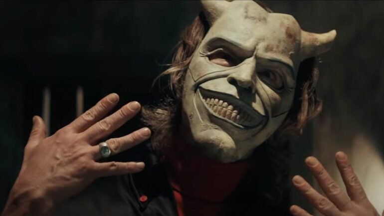 Fekete telefon dícséret hír