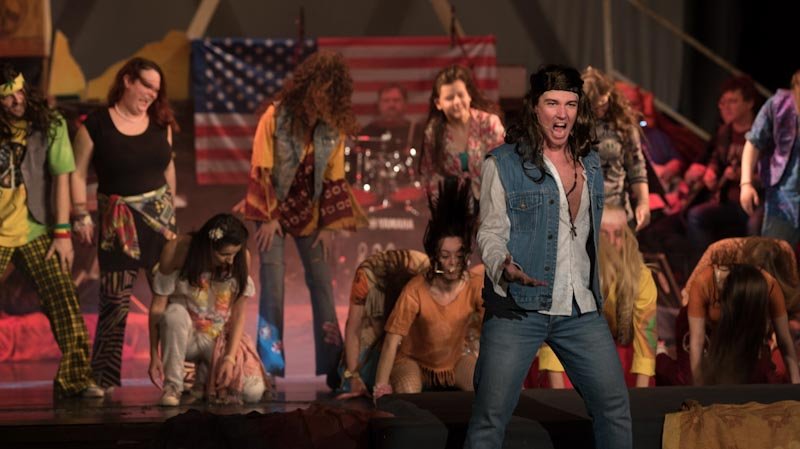 Hair – A (mostanra már hírhedt) Pannon Várszínház előadása