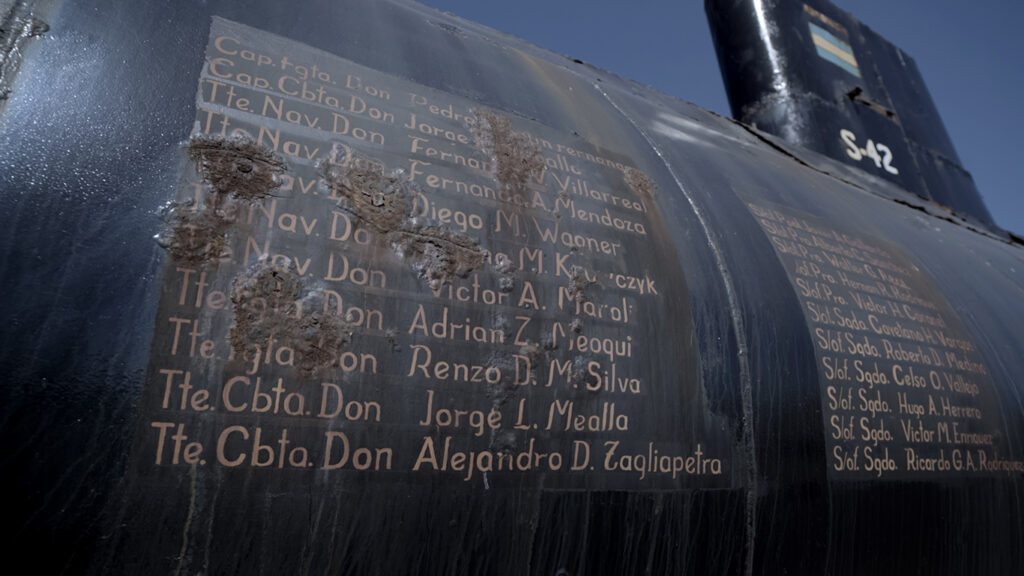 ARA San Juan: Az eltűnt tengeralattjáró minisorozat kritika